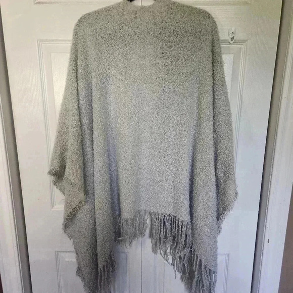 Ardene Women's Polyester  Fringe Wrap - Size OS - Picture 9 of 9